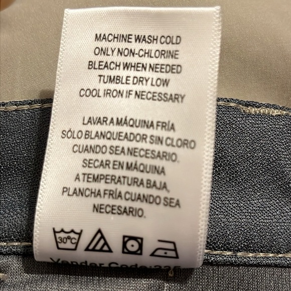 Tahari FLAT FRONT PERFORMANCE STRETCH SHORTS Men’s Size 38 TAN KHAKI EUC - Picture 8 of 8